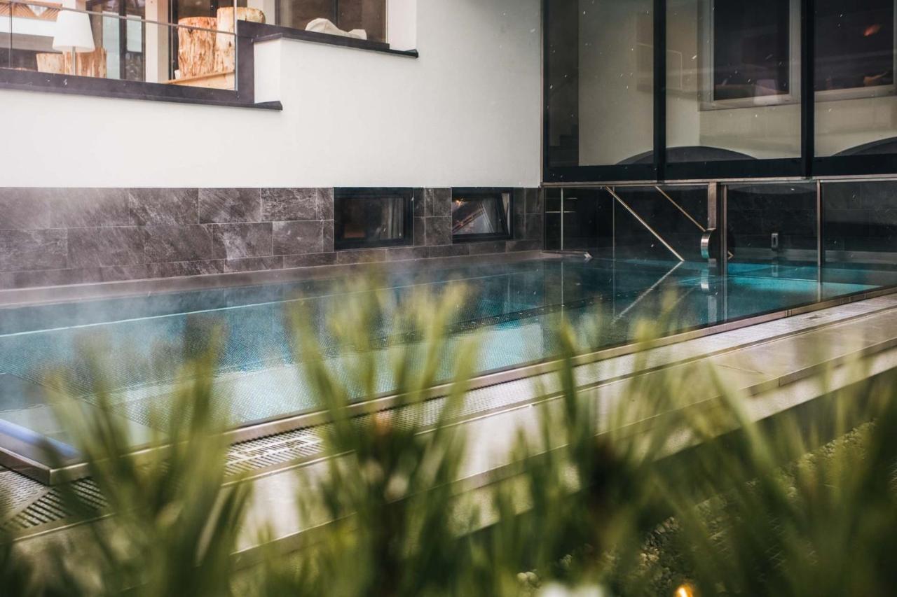 Hotel Bergblick 4 Sterne Superior Фис Экстерьер фото