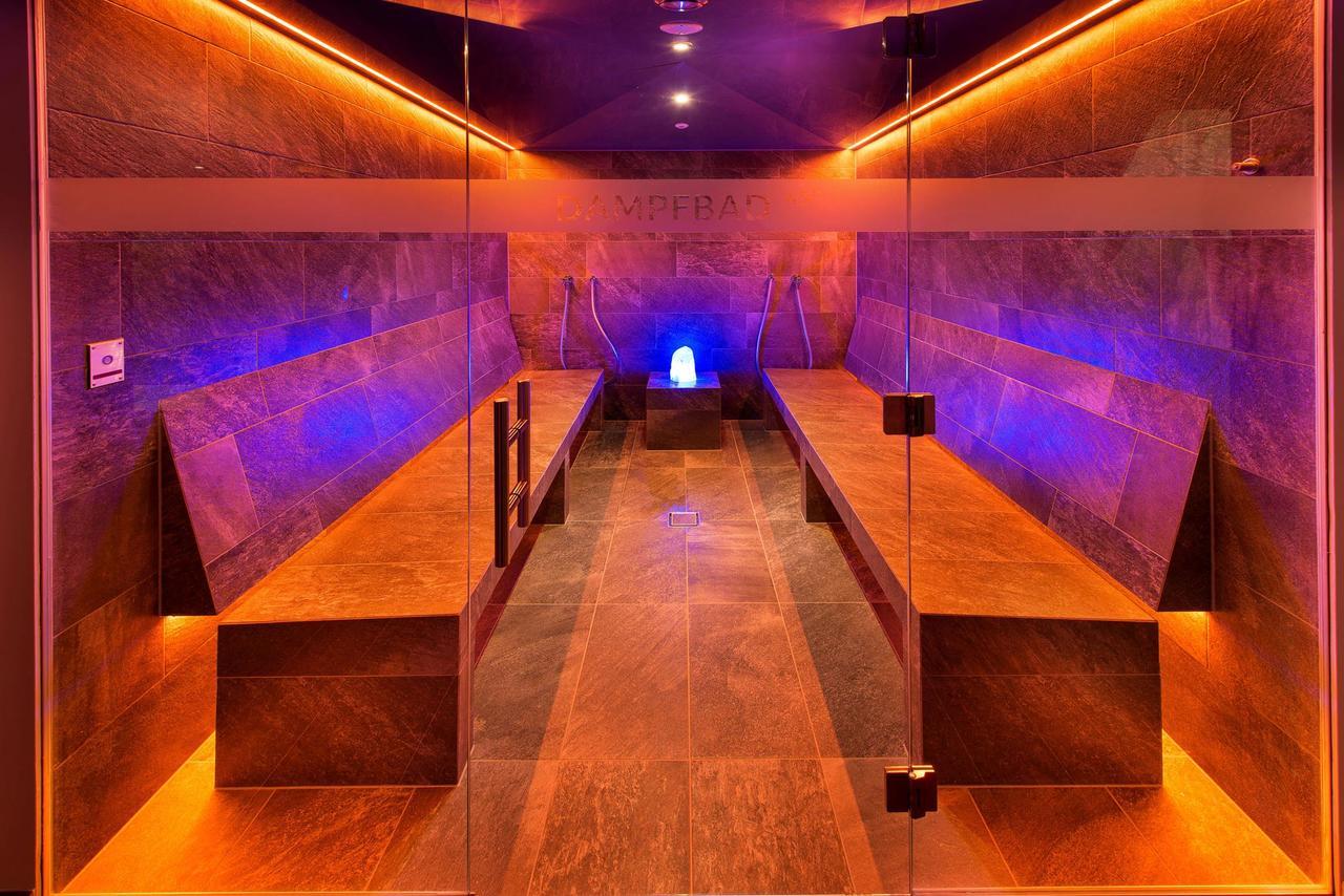 Hotel Bergblick 4 Sterne Superior Фис Экстерьер фото