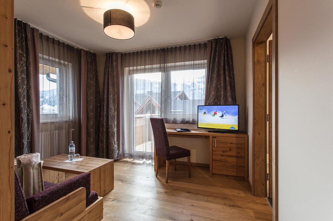 Hotel Bergblick 4 Sterne Superior Фис Экстерьер фото