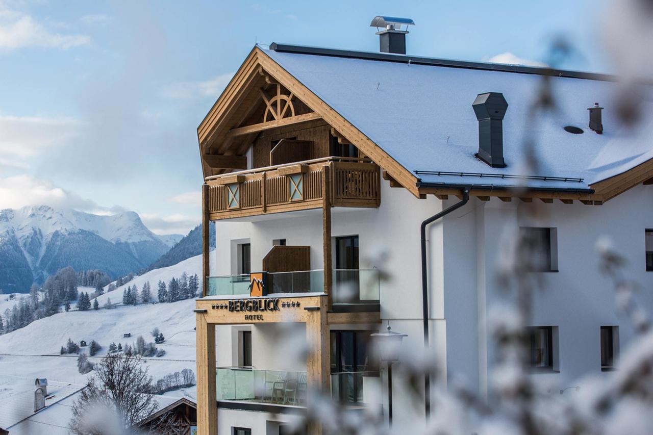 Hotel Bergblick 4 Sterne Superior Фис Экстерьер фото