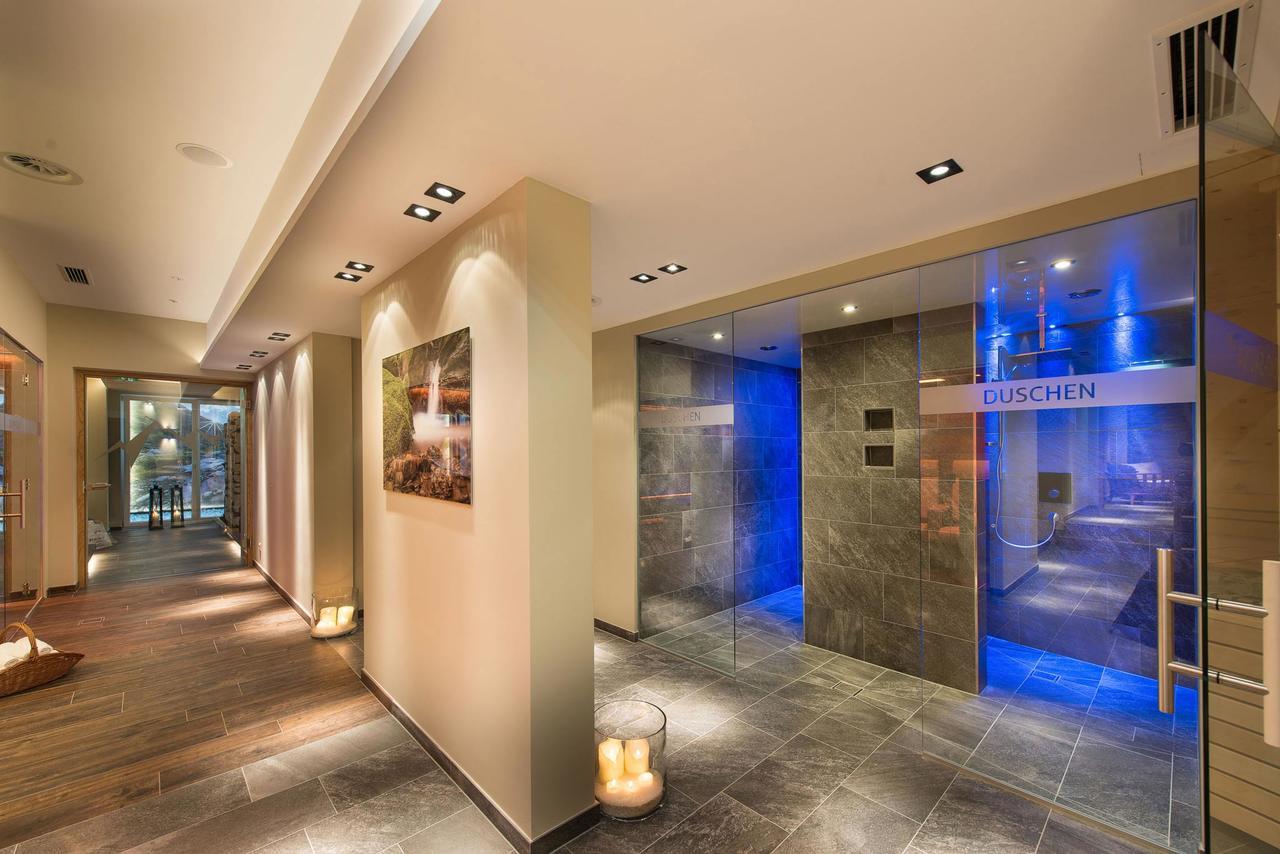 Hotel Bergblick 4 Sterne Superior Фис Экстерьер фото